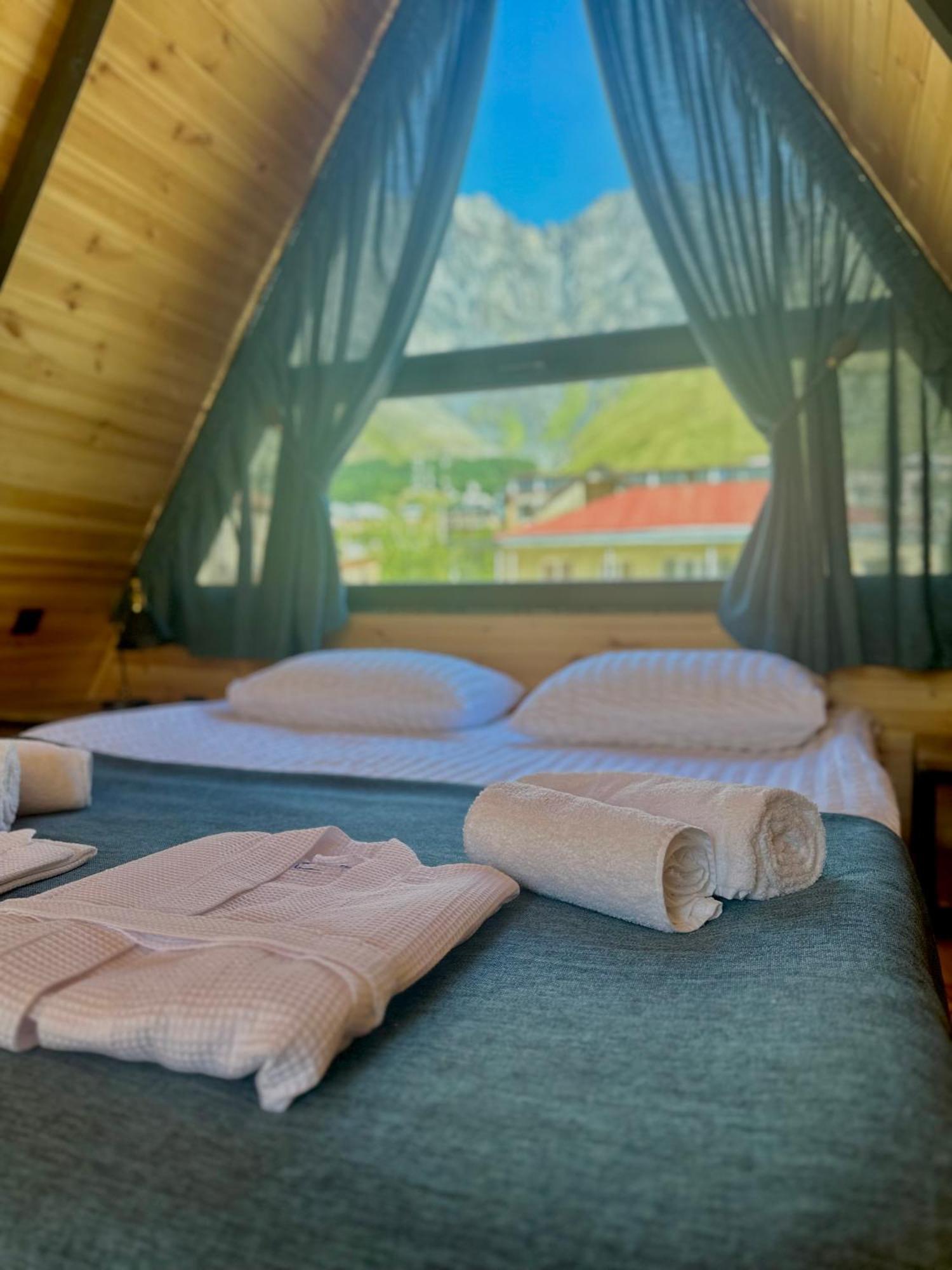 Edelweiss Cottage Kazbegi Eksteriør bilde