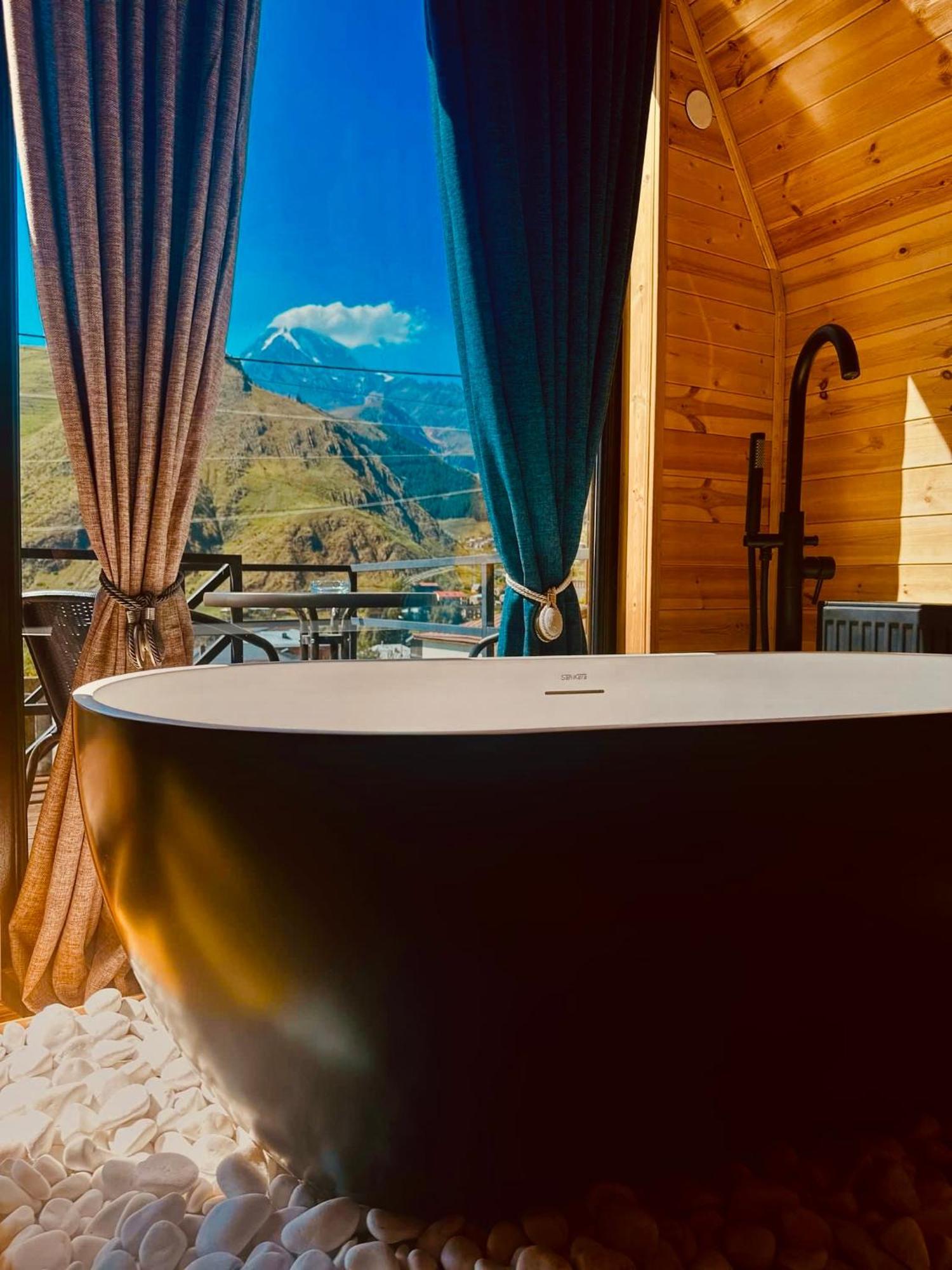 Edelweiss Cottage Kazbegi Eksteriør bilde