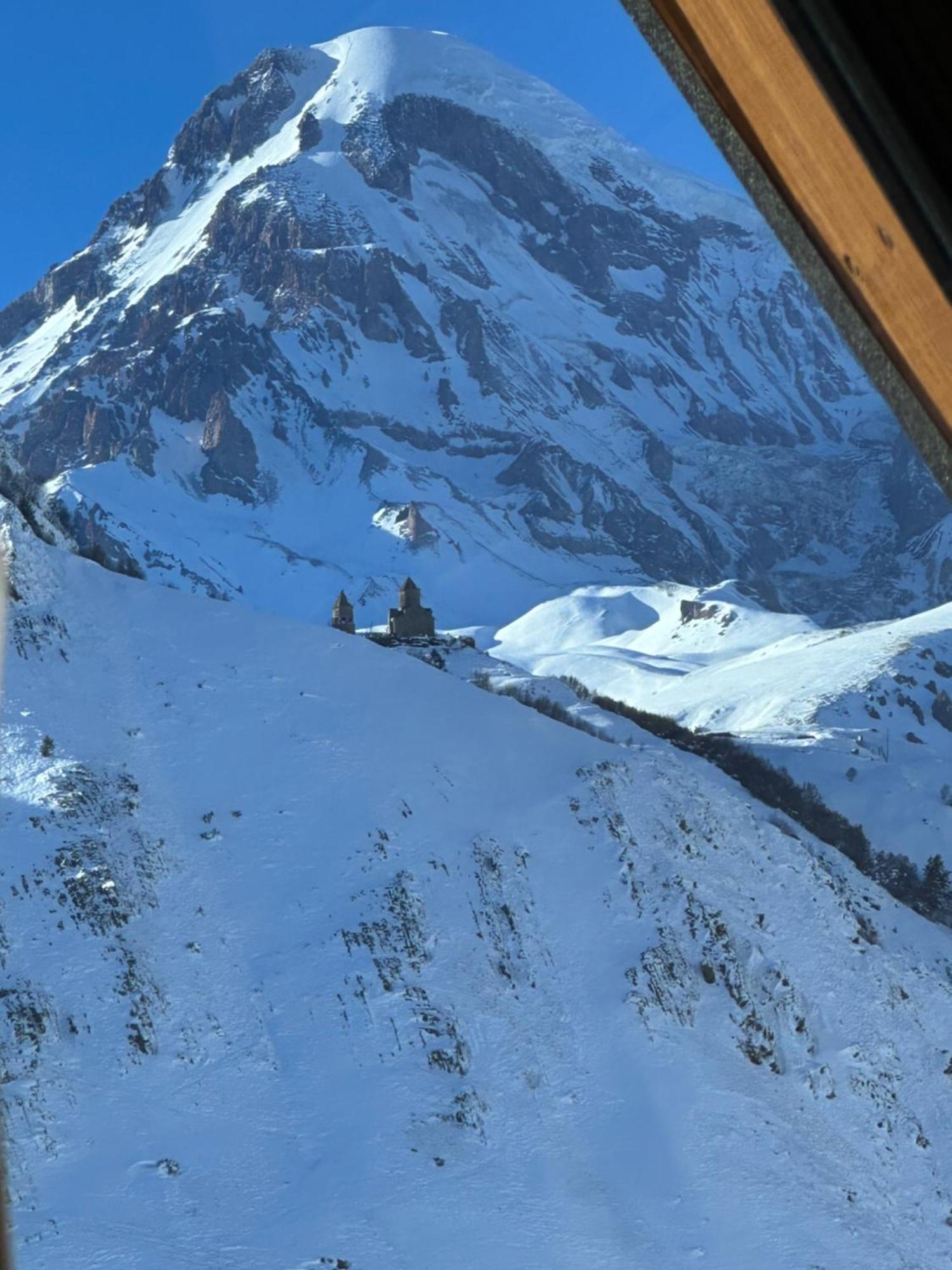 Edelweiss Cottage Kazbegi Eksteriør bilde